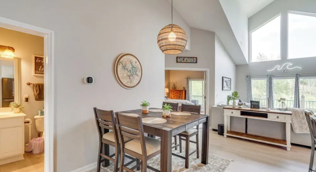 4 Mi to Dtwn: Gem w/ Lake Access in Camdenton