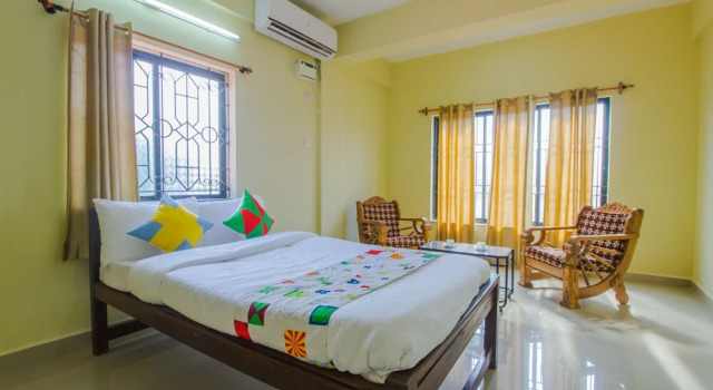 OYO 22002 Home Spacious Studio Uddo Beach, Rezerwuj Hotel Hotele w North Goa z parkingiem, Parking