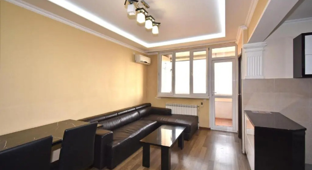 Апартаменты Yeznik Koghbatsi - Amiryan crossroads 1 bedroom comfy apartment with Balcony KO100