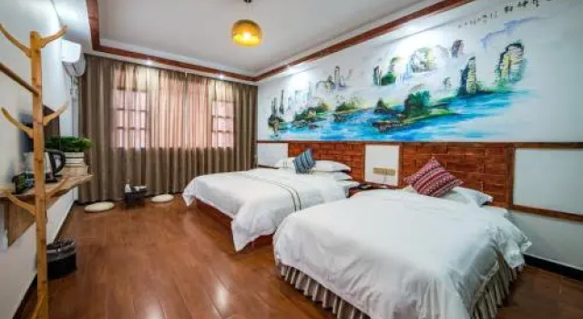 Zhangjiajie Guqiaoxi Hostel, Забронировать Хостел Чжанцзяцзе Хунань