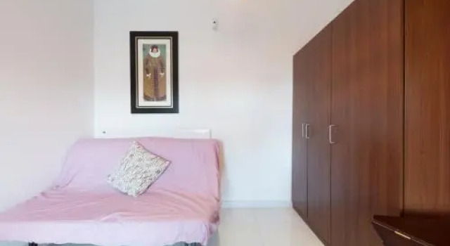 Rooms Salomons By Easybnb, Забронировать Отель Отели Алькала-де-Энарес с парковкой, рядом с Культурный центр Entrevista, Парковка