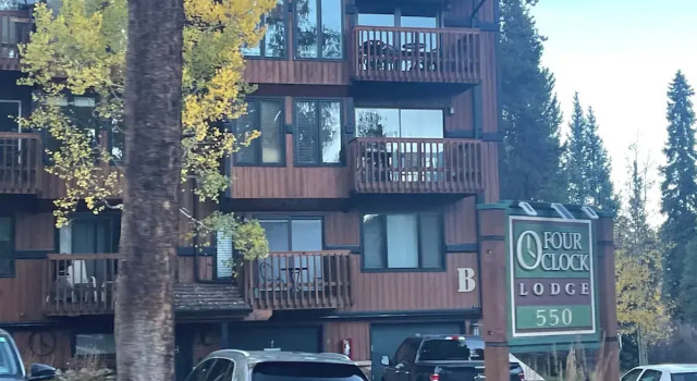 Four O'clock Lodge B14, Rezerwuj Apartament Hotele w Vail Ski z basenem, Basen