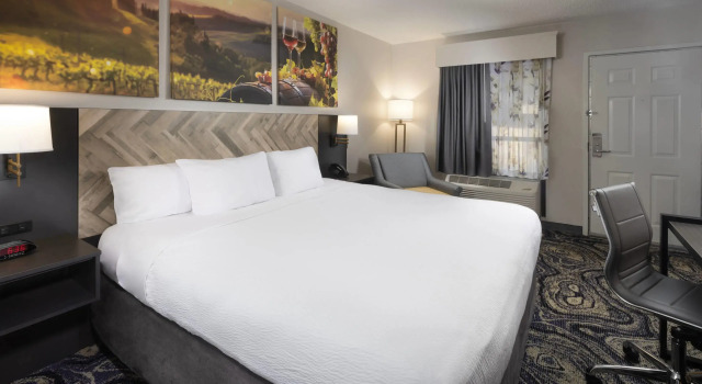 Двухместный номер Standard Clarion Pointe Biltmore Village