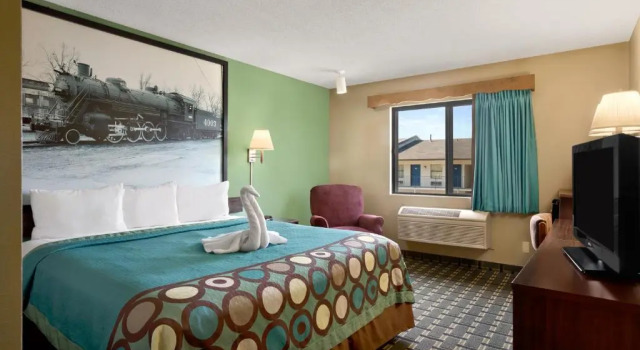 Номер Standard Super 8 by Wyndham Russellville