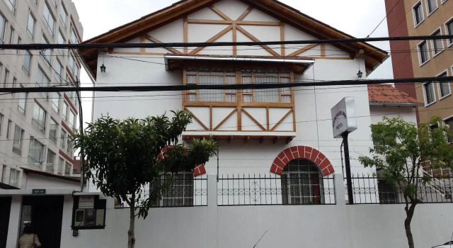 Heritage Inn, Забронировать Отель La Floresta Кито, рядом с Del Arbolito Park