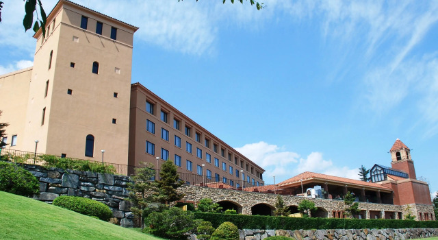 Fruit Park Fujiya Hotel, Забронировать Отель Яманаси префектура Яманаси