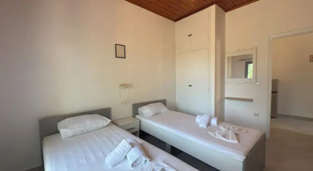 Апартаменты Standard Olgas Sea & Garden View Studios, 400m from Ipsos Beach