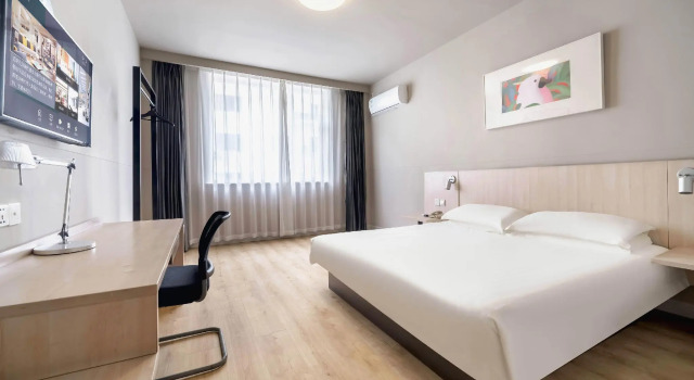 Jinjiang Inn Weihai High Speed Rail Station South Haibin Road Branch, Prenota Hotel Hotel a Shandong con parcheggio, Parcheggio