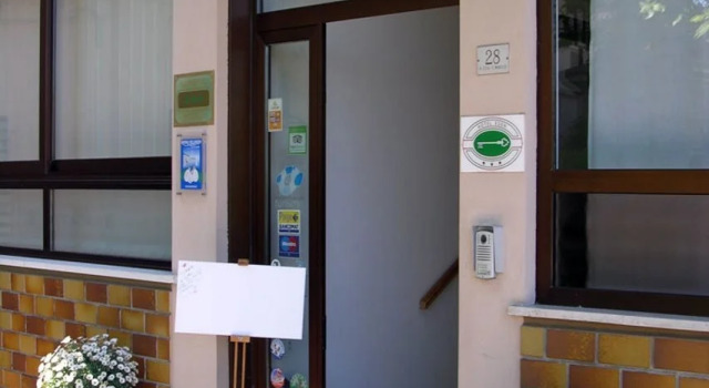 Hotel Eden, Забронировать Отель Отели в центре Тосколано-Мадерно с завтраком, отели в центре Тосколано-Мадерно с завтраком