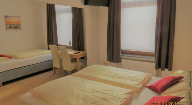 Трёхместный номер Standard Hotel Saarblick Mettlach