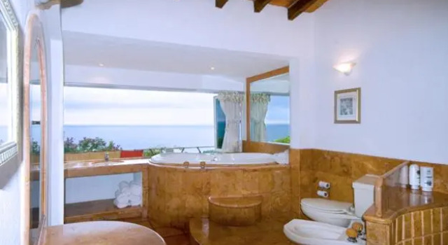 Полулюкс Casa Isabel a Boutique Hilltop Inn