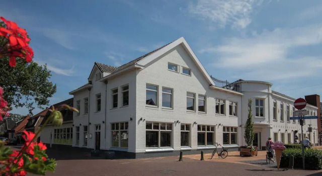Hotel de Zon, Book Hotel Oosterwolde Friesland