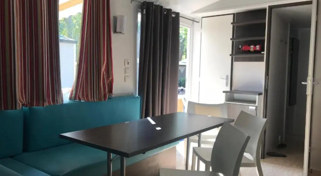 mobil-home 351 6 personnes, Rezervovat Hotel Hotely v Canal du Midi s bazénem, Bazén