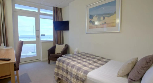 Одноместный номер Standard с балконом Sandbanks Hotel