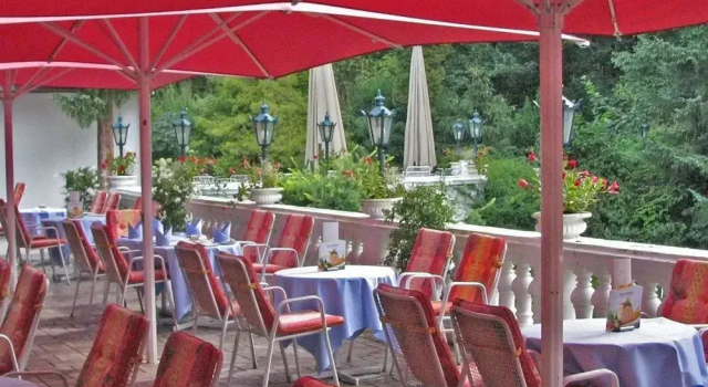 Bergkurpark, Забронировать Отель Отели Бад-Пирмонт 4 звезды, 4*