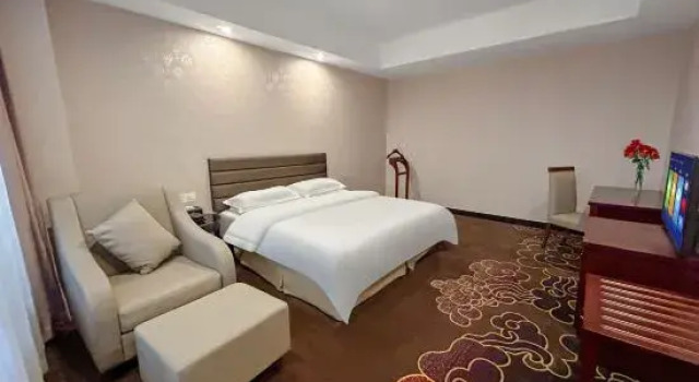 Люкс Business Hantang International Hotel