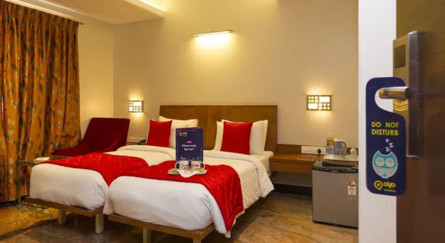 OYO 16033 Hotel Cartier Biznotel, Rezerwuj Hotel Hotele w Bangalore z basenem, Basen