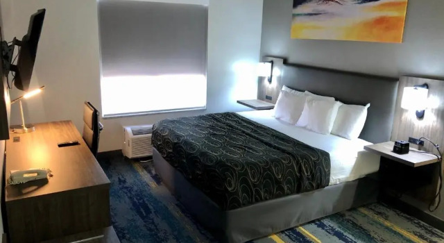 Номер Standard La Quinta by Wyndham Tampa Central