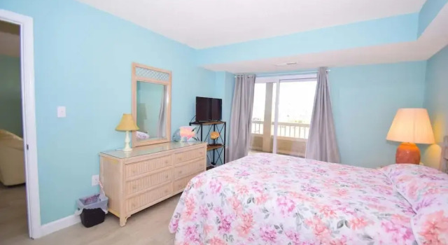 Seascape-heron Harbour 200-9 2 Bedroom Condo by RedAwning