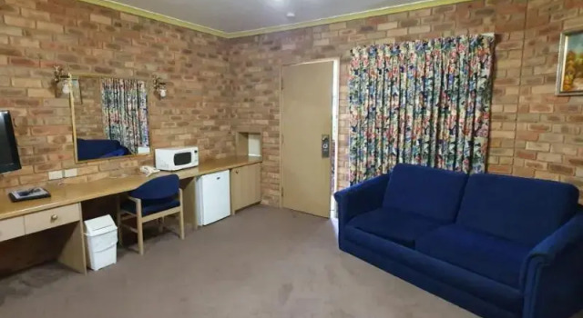 Номер Standard Pines Country Club Motor Inn