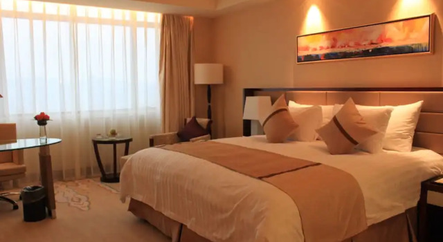 Двухместный номер Superior Huaqiao New Century Grand Hotel