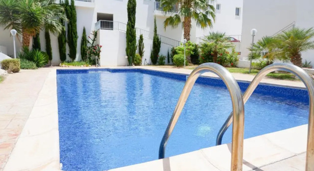 Superior Complex B18, Rezerwuj Hotel Peja Pafos