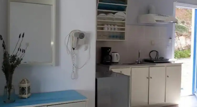 Трёхместный номер Standard с балконом Athinas blue studios