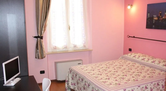 Bed  Parma, Забронировать Отель Отели Пармы с завтраком, рядом с Мавзолей  Санта Мария делла Стекката, Завтраки