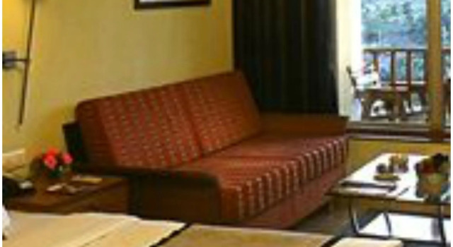 Fariyas Resort Lonavala, Забронировать Курортный отель Отели штата Махараштры с завтраком, Завтраки
