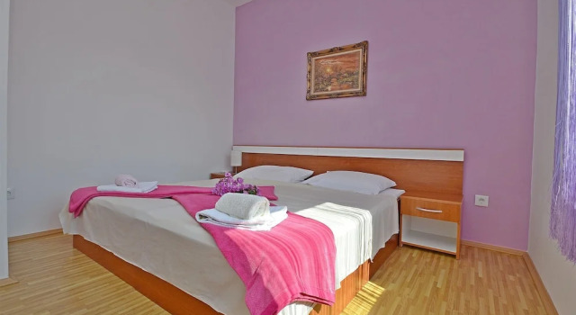 House Pool & Sport Holiday Complex, Забронировать Отель Отели Трибунь с бассейном, рядом с Пристань для яхт Трибуни, Бассейн