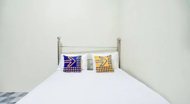OYO Life 93290 Homestay Betro Syariah, Book Hotel Hotels in Sedati with Parking, Parking