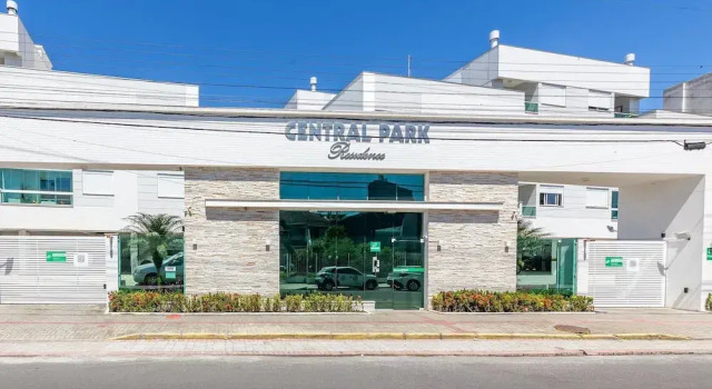 Moderno Apto c/ Piscina em Canasvieiras RCP202