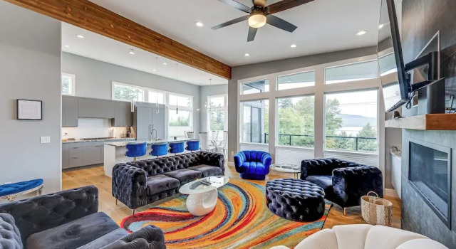 Fenced Yard, Water & Island Views: Anacortes Home!, Prenota Hotel Anacortes 