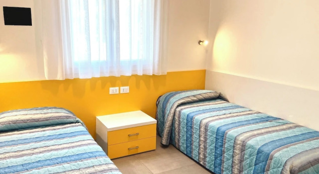 Flat With Parking Near the Beach