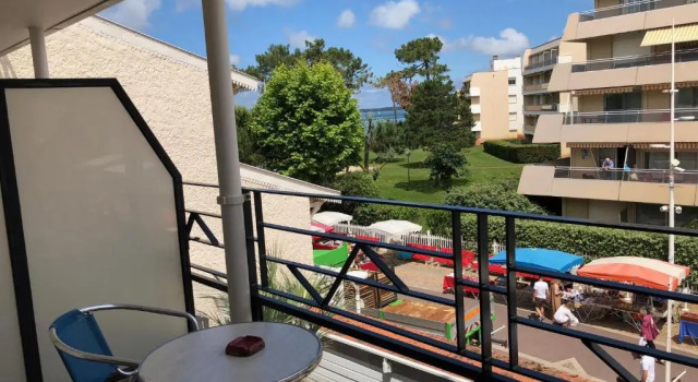 Студия Yatt Hotel