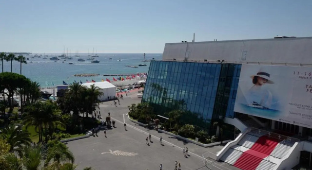 Cannes - Croisette - Palais des Festivals