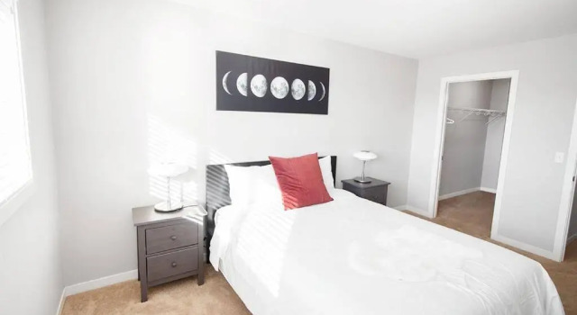 Luxurious 2 Bedroom Townhouse in South Winnipeg, Reserva ahora Hotel Hoteles en Manitoba con aparcamiento, Aparcamiento