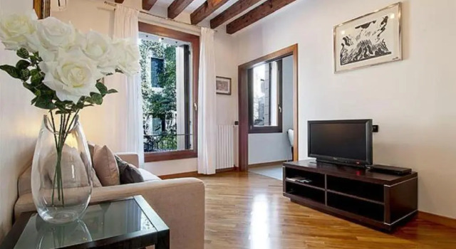 Апартаменты с 3 комнатами Renato Apartment