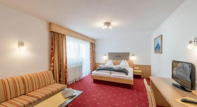 Номер Comfort HOTEL Burgstein alpin & lifestyle