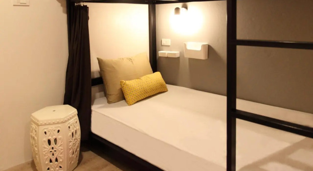 Кровать в общем номере (женский номер) Lupta Hostel Patong Hideaway
