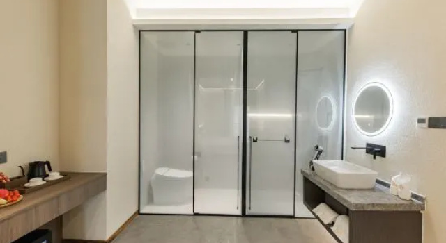 Люкс с 4 комнатами с видом на внутренний двор Suburban Core Aesthetic Accommodation