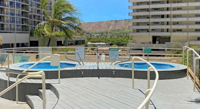 Апартаменты Waikiki Banyan #3205-T2