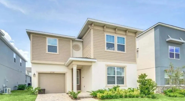 Movie Room, Pool, Theme Rooms Everything Included! 6 Bedroom Villa, Book Villa Villaer i Florida, Villa