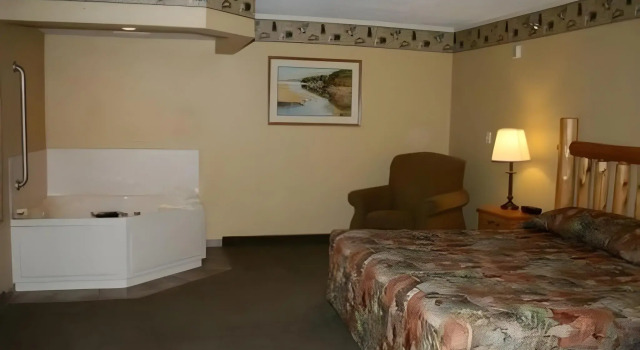 Oveson Pelican Lake Resort and Inn, Забронировать Курортный отель Орр 