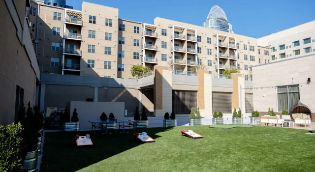 AC Hotel by Marriott Cincinnati at The Banks, Забронировать Отель Бизнес-отели Цинциннати, рядом с TQL Stadium, 4* 5*