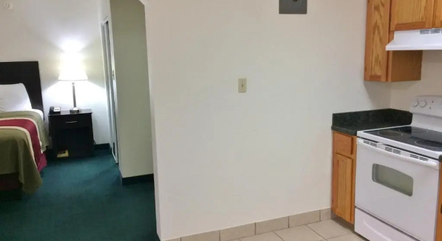 Люкс Travel Inn & Suites