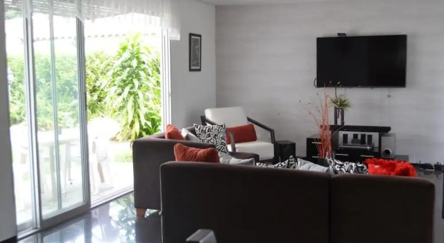 Chalet Familiar, Reservar Chalé Moradias em Quindio, Vila