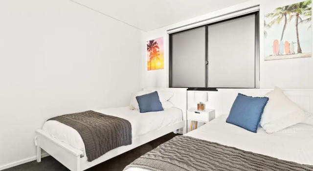 Апартаменты Ocean Views, Deck and Parking at Beach Apartment