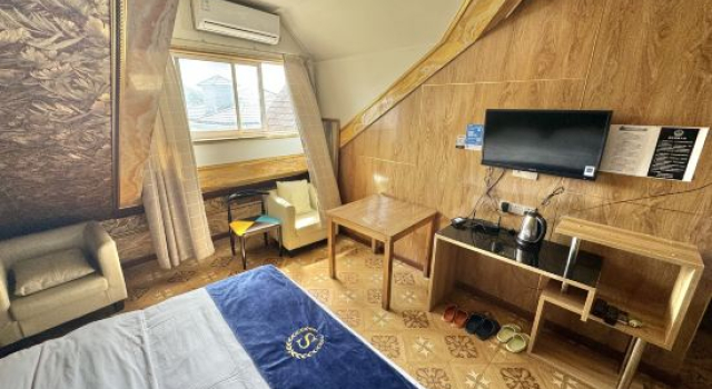 Люкс Luxury Shanghai Shuyi Theme Hotel (Yuying Road Subway Station)