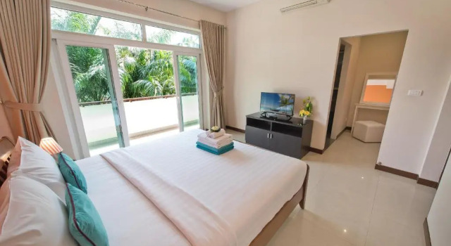 Вилла Villa T3 с 4 комнатами Tropicana Pool Villa